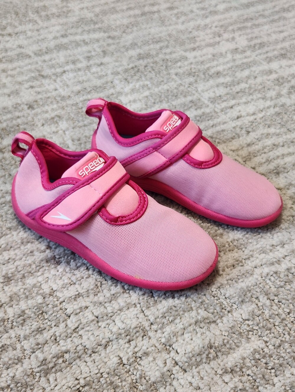 Speedo girls water shoes pink size L 9 10